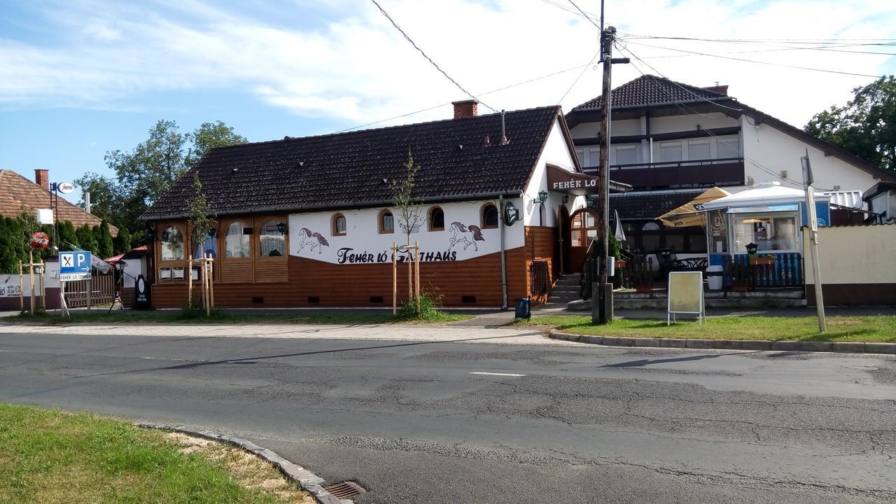 Feherlo Vendeghaz & Restaurant Bük Dış mekan fotoğraf