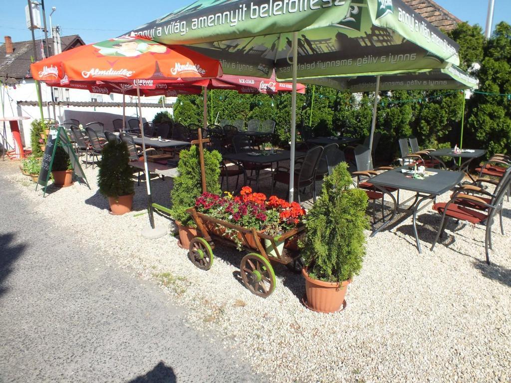 Feherlo Vendeghaz & Restaurant Bük Dış mekan fotoğraf
